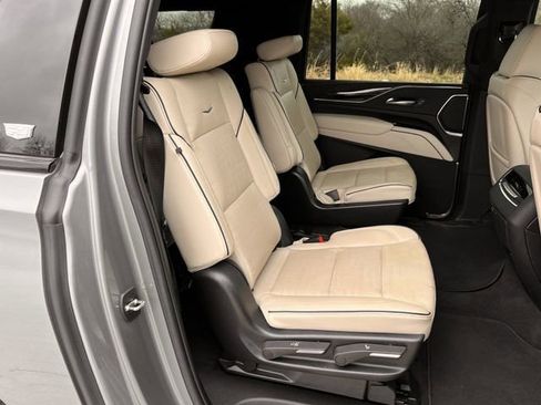 Certified 2023 Cadillac Escalade ESV Sport w/ Touring Package image 31