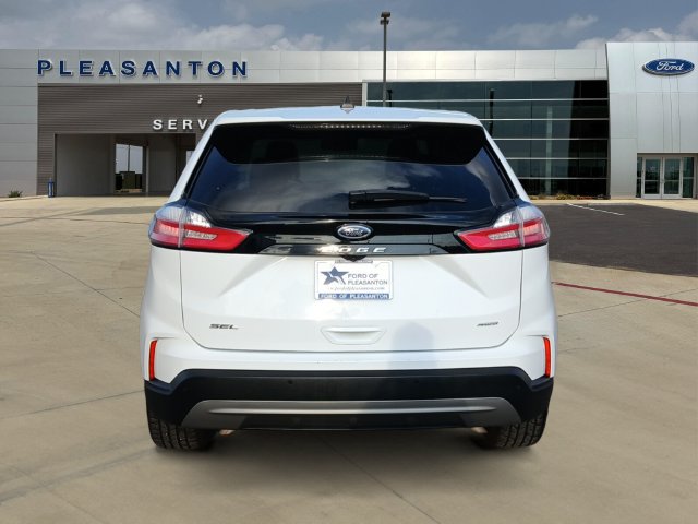 Used 2024 Ford Edge SEL AWD/4WD image 4