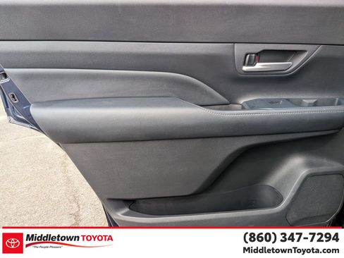 Certified 2024 Toyota Grand Highlander AWD image 28
