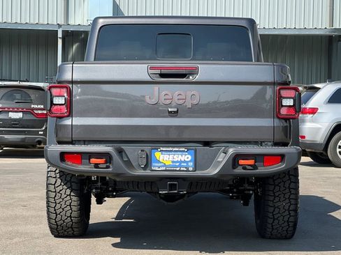 New 2026 Jeep Gladiator Mojave image 5