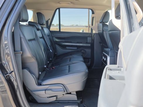 Certified 2024 Ford Expedition Max XLT image 34