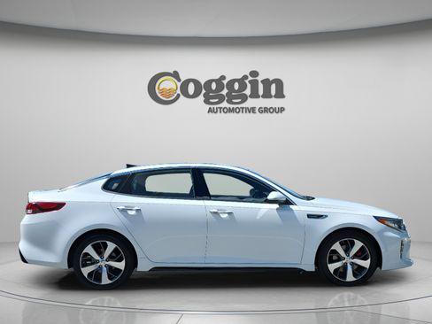 Used 2017 Kia Optima SX w/ Launch Edition Package FWD image 7