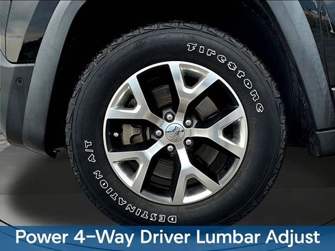 Used 2014 Jeep Cherokee Trailhawk w/ Technology Group AWD/4WD image 37