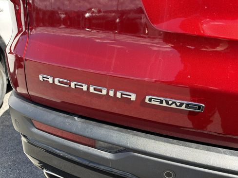 Used 2025 GMC Acadia AT4 AWD/4WD image 8