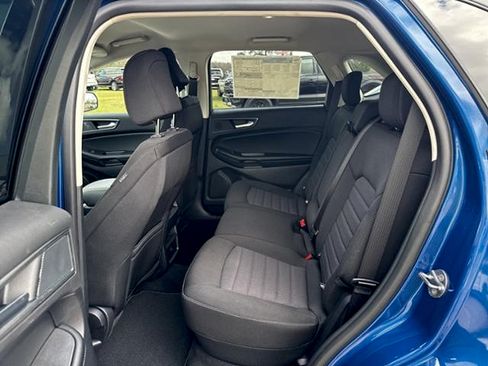 Used 2024 Ford Edge SE AWD/4WD image 10