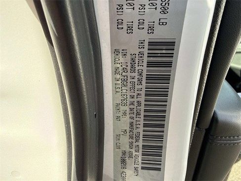 Used 2020 Jeep Grand Cherokee Limited image 29