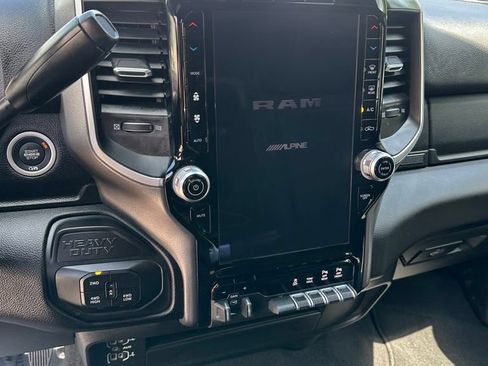 Used 2025 RAM 2500 Big Horn AWD/4WD image 18