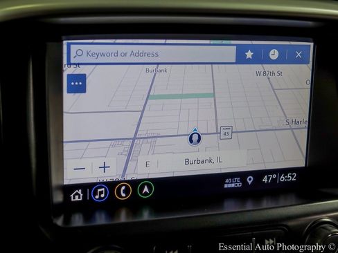 Used 2019 Chevrolet Colorado LT w/ Colorado RST Special Edition image 16