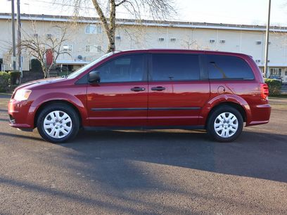 Used 2015 Dodge Grand Caravan American Value Package w/ UConnect Hands-Free Group