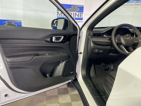 Used 2023 Jeep Compass Trailhawk w/ Sun and Sound Group AWD/4WD image 28
