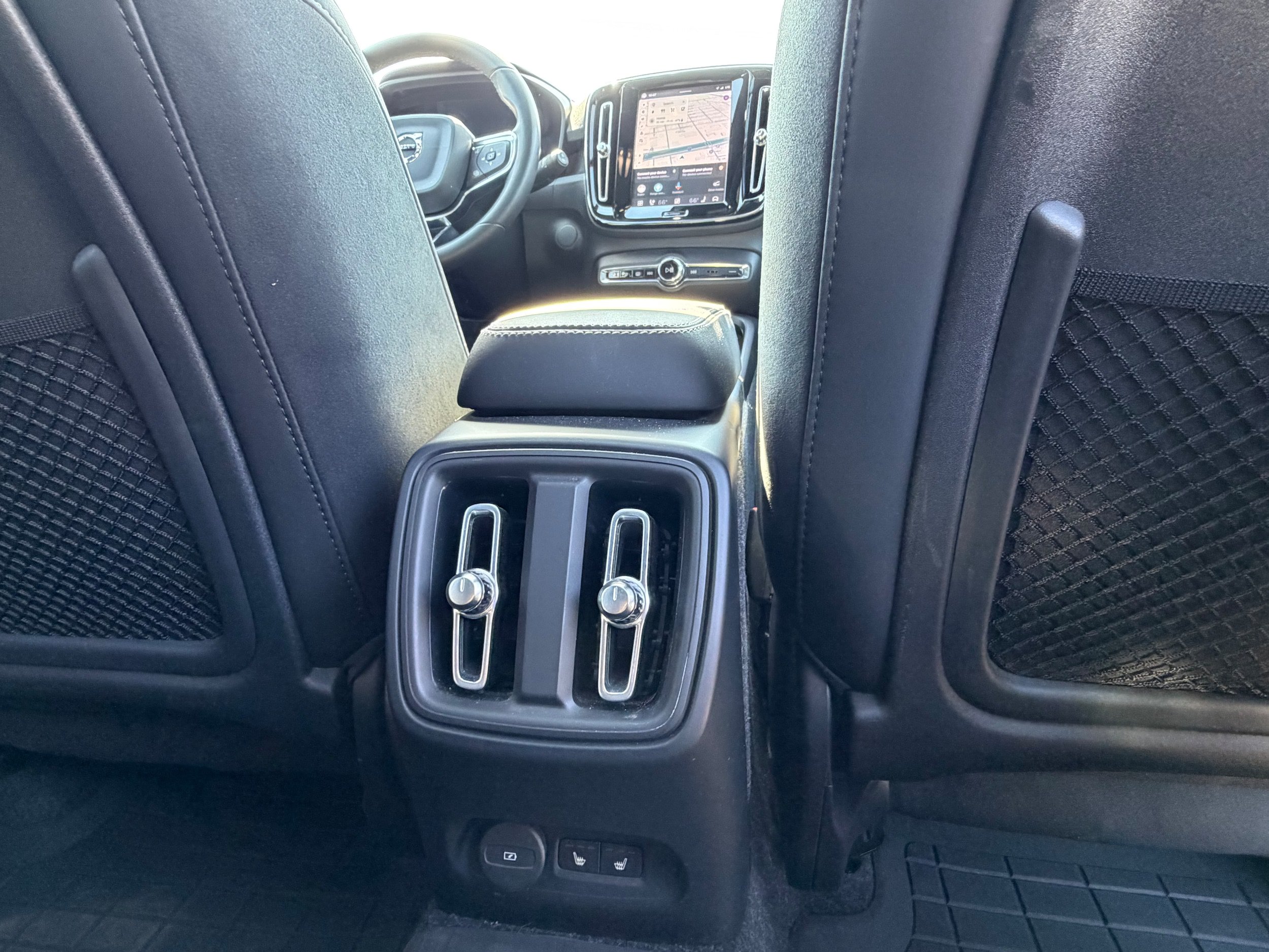 Certified 2023 Volvo XC40 Recharge Ultimate w/ Protection Package Premier AWD/4WD image 14