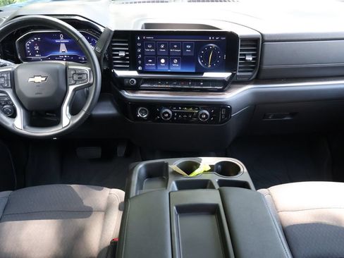Used 2024 Chevrolet Silverado 1500 LT w/ Protection Package AWD/4WD image 17