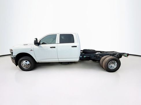 New 2026 RAM 3500 Tradesman w/ Chrome Appearance Group A AWD/4WD image 3