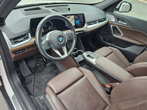 Certified 2023 BMW X1 xDrive28i w/ Premium Package image 2