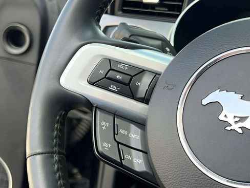 Used 2018 Ford Mustang Premium RWD image 12