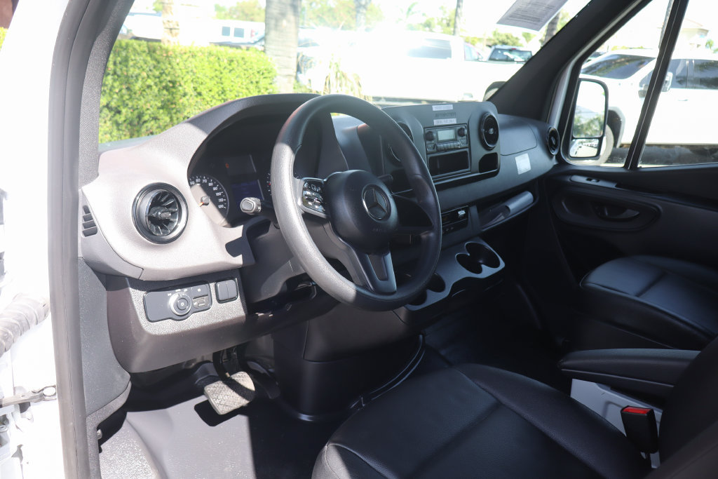 Used 2022 Mercedes-Benz Sprinter 2500 image 23