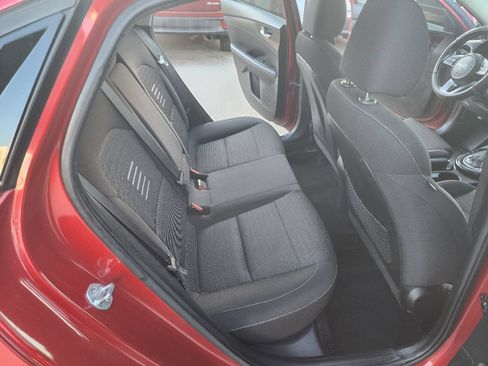 Used 2019 Kia Forte S w/ S Premium Package FWD image 11