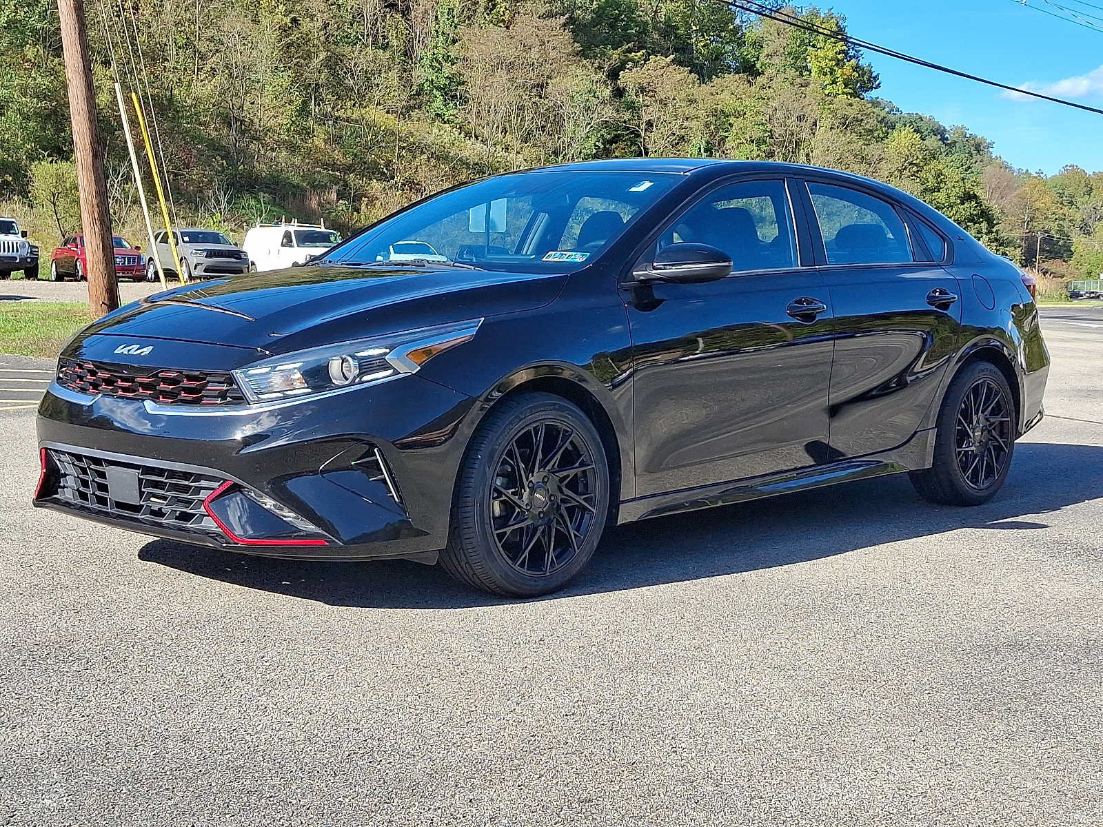 Used 2022 Kia Forte GT-Line w/ GT-Line Technology Package FWD image 3