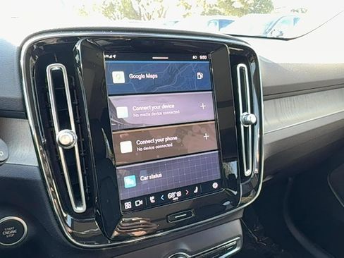 Used 2023 Volvo XC40 B5 Plus w/ Protection Package Premier image 20