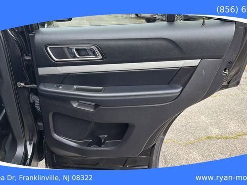 Used 2017 Ford Explorer XLT AWD/4WD image 21