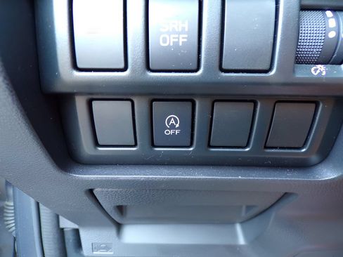 Used 2023 Subaru Forester Premium AWD/4WD image 19