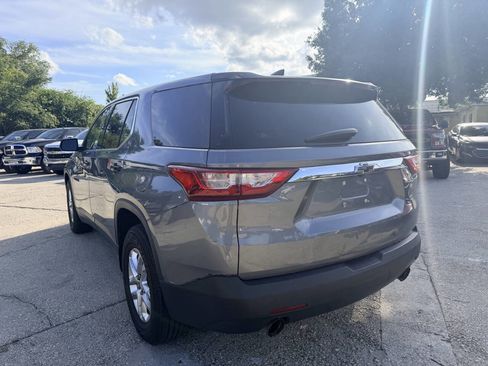 Used 2019 Chevrolet Traverse LS FWD image 10