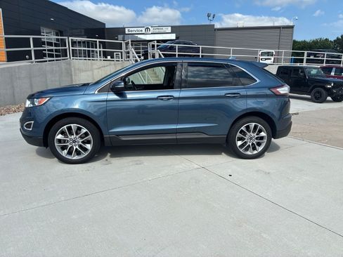 Used 2018 Ford Edge Titanium w/ Cold Weather Package FWD image 2