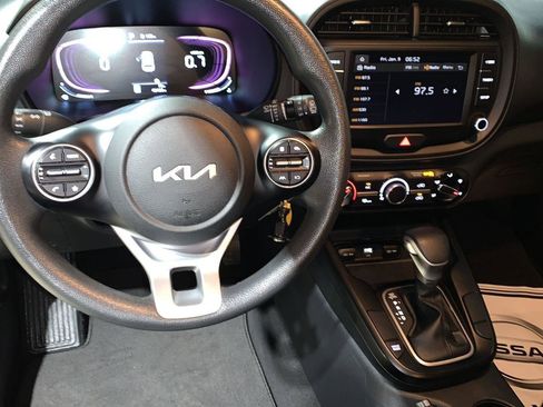 Used 2024 Kia Soul LX w/ Option Group 015 image 12