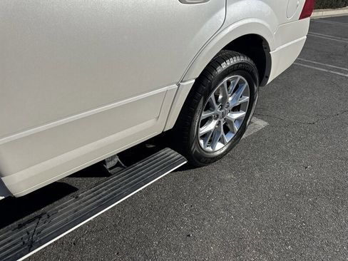 Used 2017 Ford Expedition Limited w/ Equipment Group 301A image 27