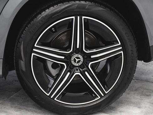 Used 2025 Mercedes-Benz GLE 450 GLE 450 w/ Night Package image 7