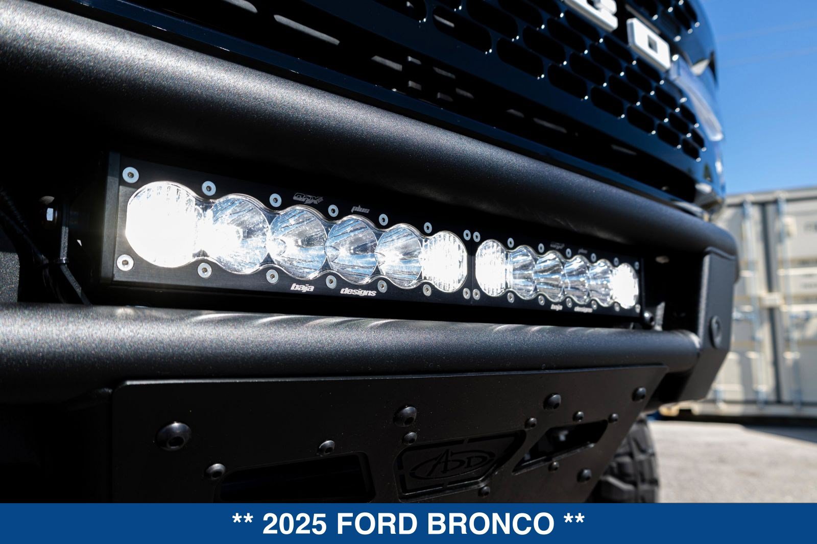 Used 2025 Ford Bronco Badlands AWD/4WD image 35