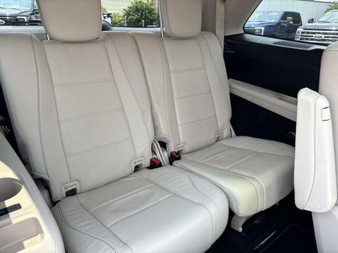 Used 2021 Mercedes-Benz GLS 580 4MATIC image 21
