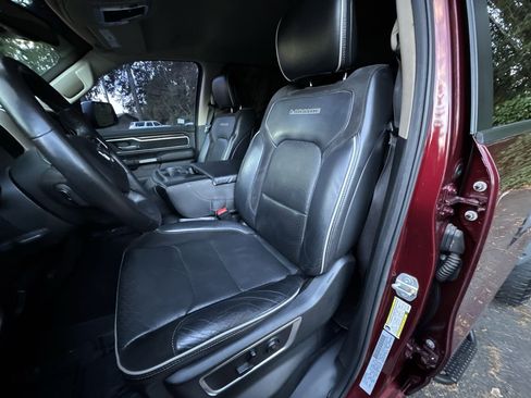 Used 2019 RAM 1500 Laramie image 13