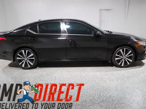 Used 2022 Nissan Altima 2.5 SR FWD image 6