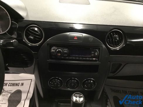 Used 2006 MAZDA MX-5 Miata Touring image 48
