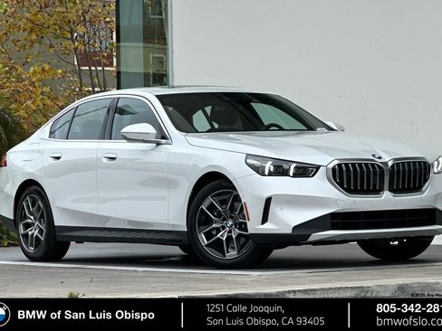 New 2026 BMW 530i 530i w/ Premium Package image 1