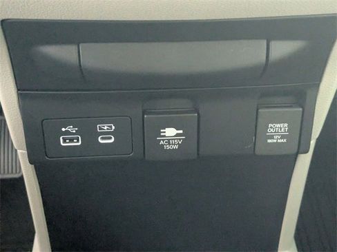 Used 2025 Honda Odyssey Touring image 25
