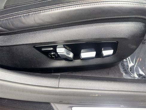 Used 2020 BMW M550i xDrive w/ Executive Package image 48