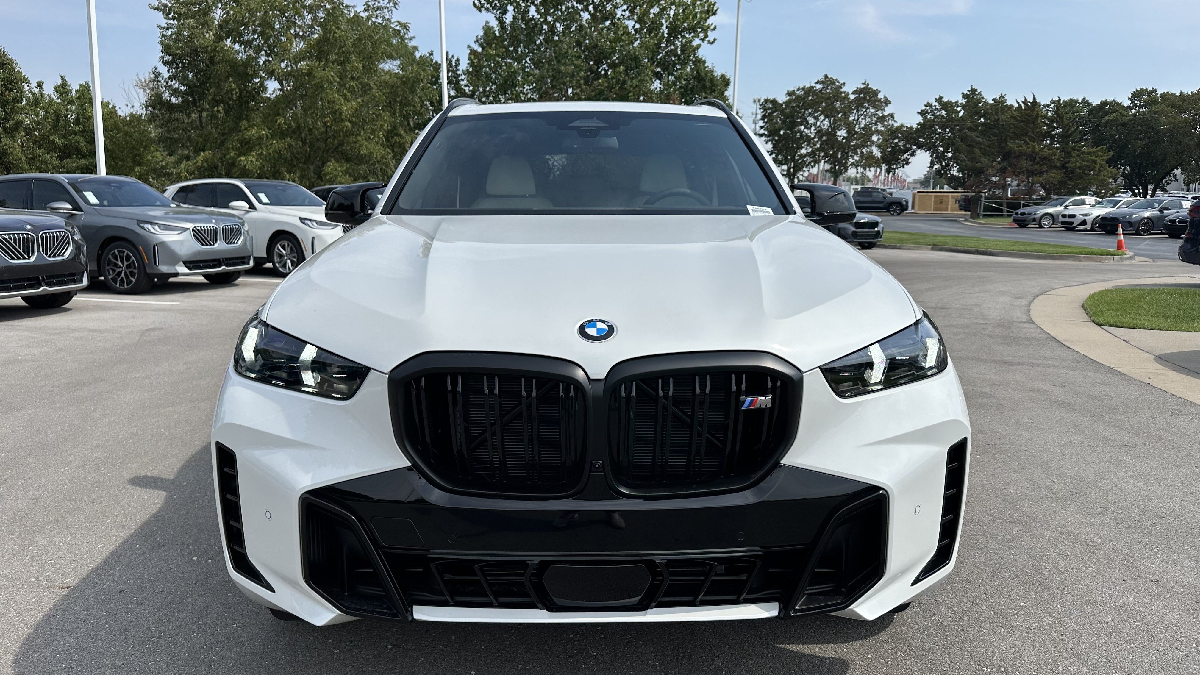 Used 2026 BMW X5 M60i w/ Executive Package AWD/4WD image 3