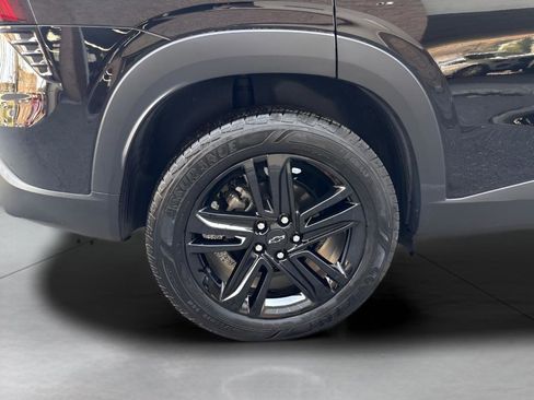 Used 2024 Chevrolet Trax ACTIV w/ Sunroof Package image 15