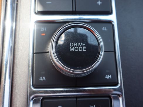 Used 2024 Ford Expedition Platinum AWD/4WD image 31