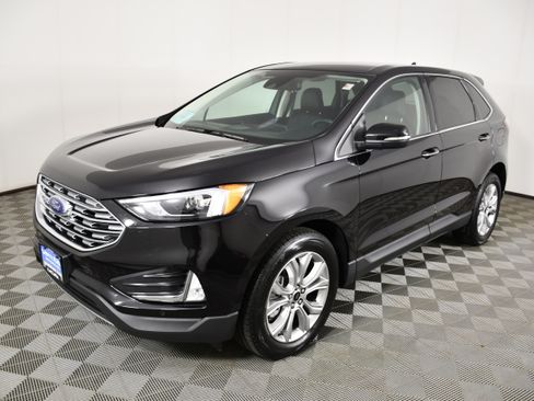 Used 2024 Ford Edge Titanium AWD/4WD image 10
