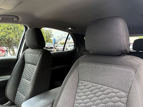 Used 2019 Chevrolet Equinox LT FWD image 16