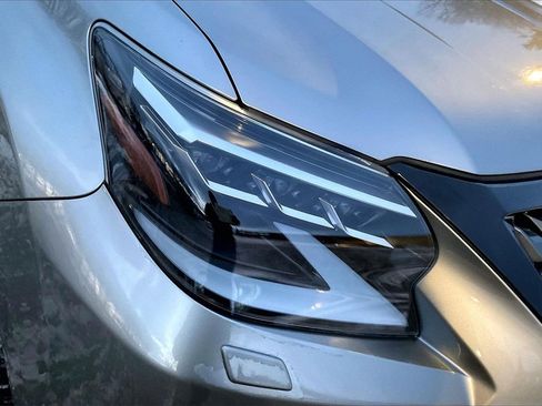 Used 2020 Lexus GX 460 Premium image 32