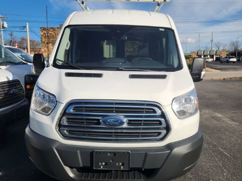 Used 2018 Ford Transit 150 XLT image 19