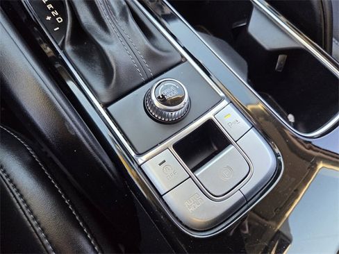 Used 2025 Kia Telluride S image 25