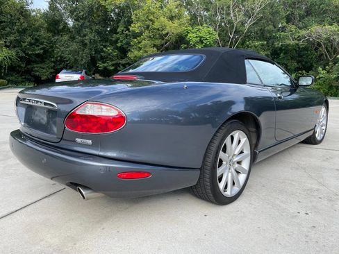 Used 2005 Jaguar XK8 Convertible image 14