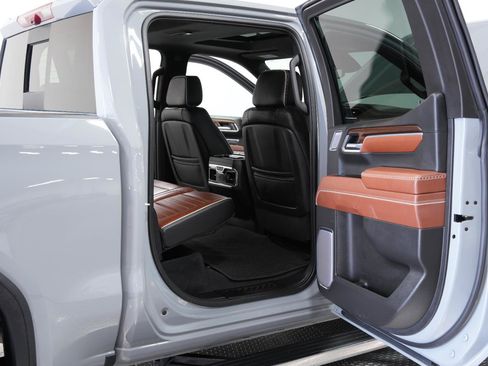 Certified 2025 GMC Sierra 1500 Denali Ultimate AWD/4WD image 14