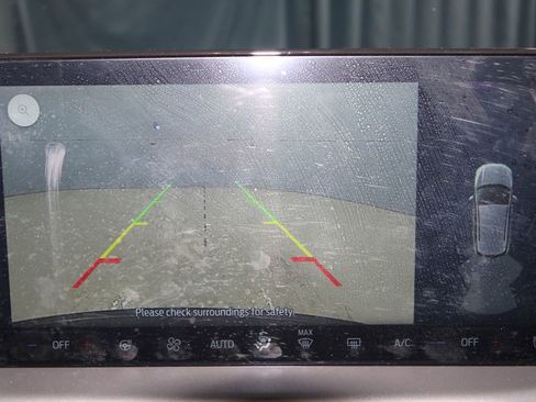 Used 2025 Ford Escape SE image 14