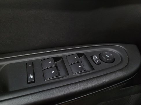 Used 2017 Chevrolet Traverse LT w/ Style and Technology Package AWD/4WD image 27